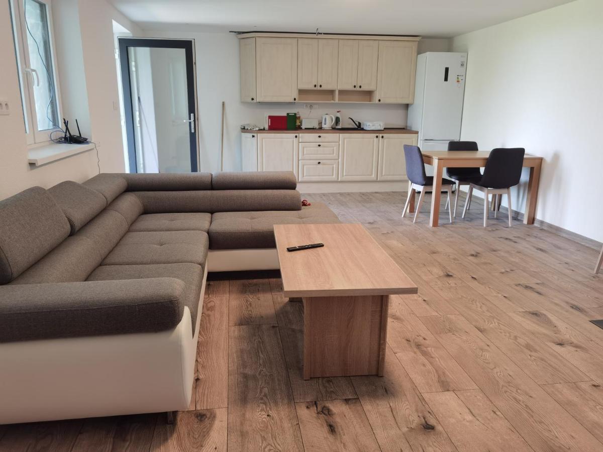 Sunset House Piestany Cervena Veza Lejlighed Banka Eksteriør billede